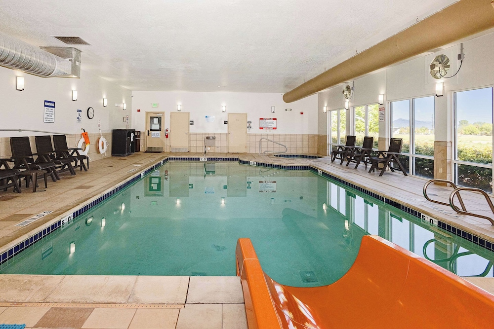 comfort inn and suites logan near university