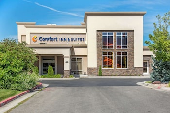 comfort inn and suites logan near university