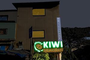 806509 hotel kiwi international