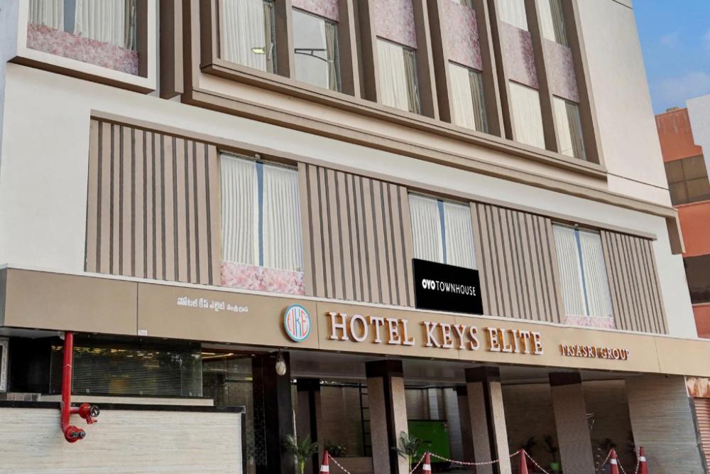 collection o 806559 hotel keys elite