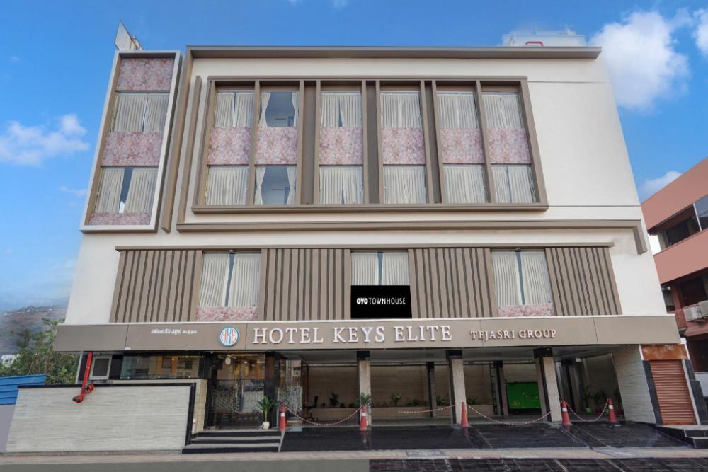 collection o 806559 hotel keys elite