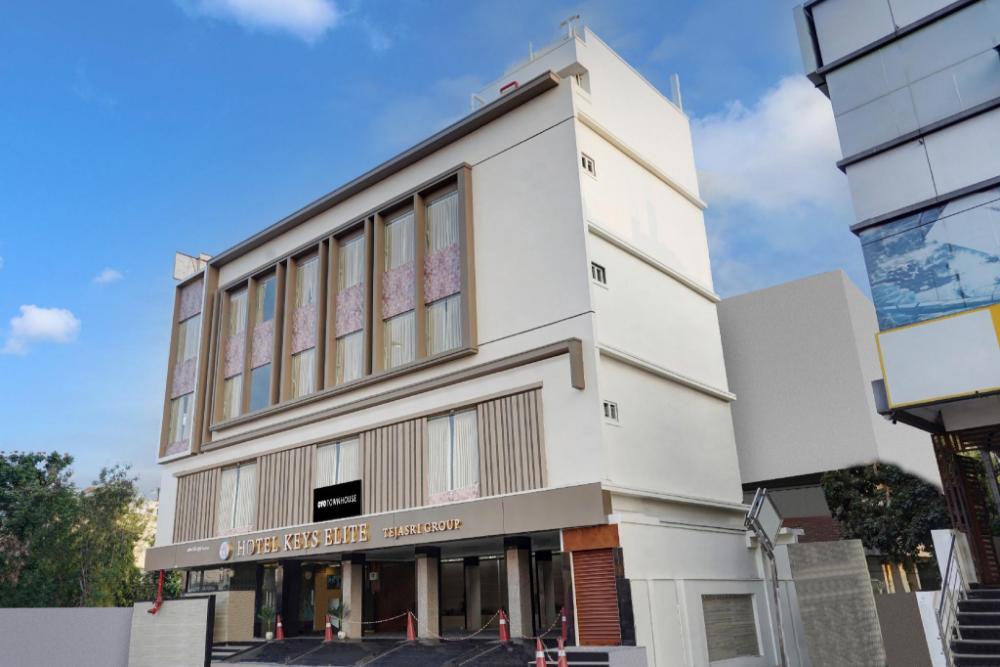 collection o 806559 hotel keys elite