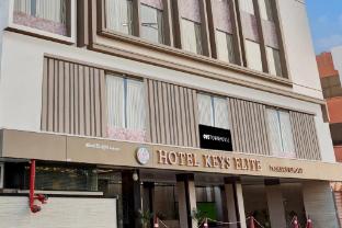 collection o 806559 hotel keys elite