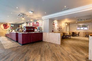hilton london olympia