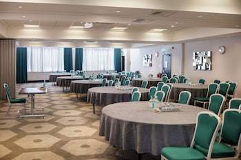 hilton london olympia