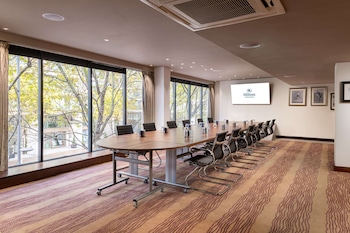 hilton london olympia
