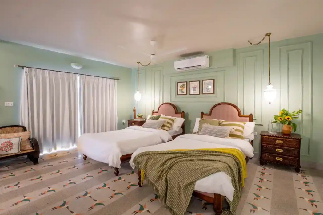 elivaas bludoor luxury 5bhk villa with private pool