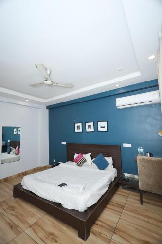hotel wedlocks 51