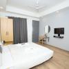 Hotel Wedlocks 51,Palam Vihar,3 star