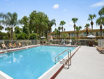 days inn by wyndham daytona beach speedway