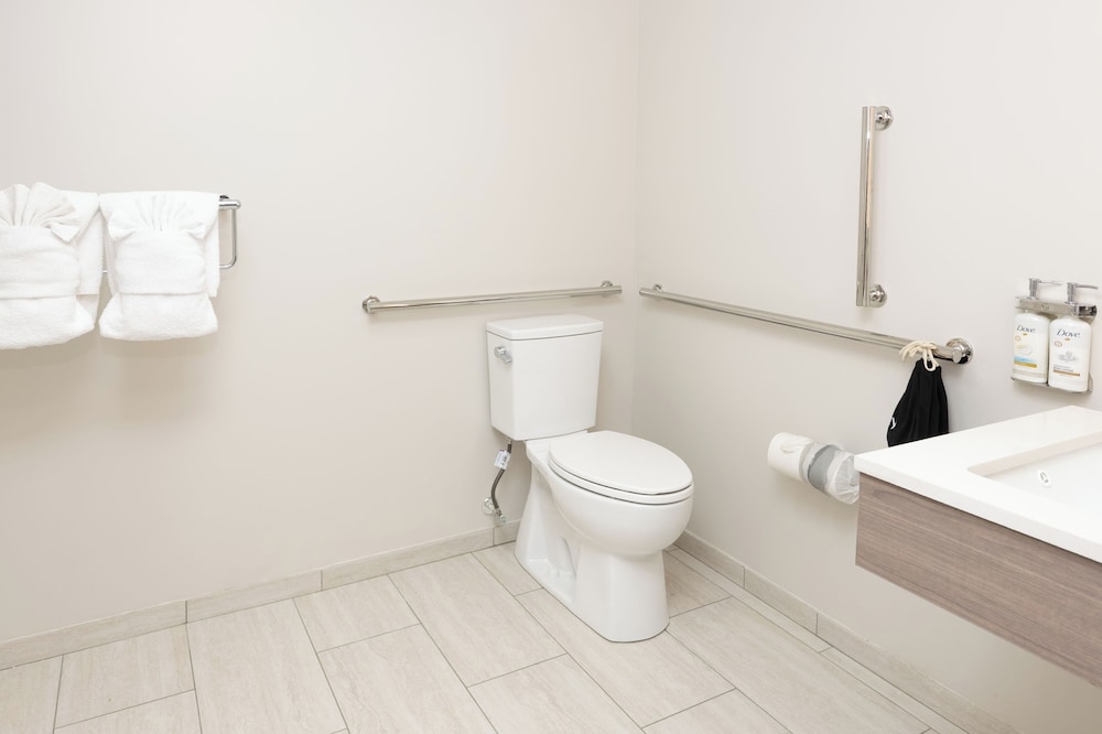 holiday inn express and suites burlington mount ho