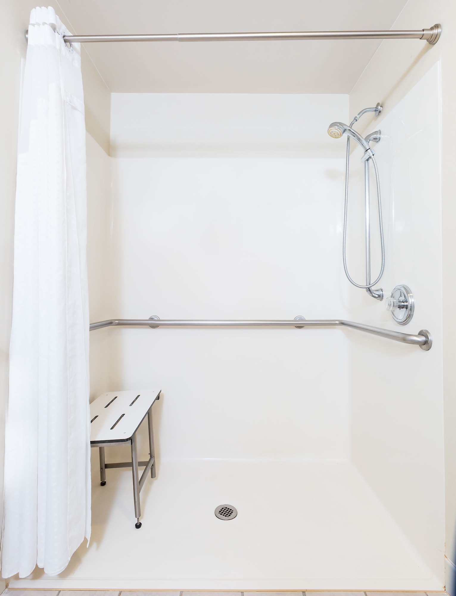 holiday inn express and suites burlington mount ho