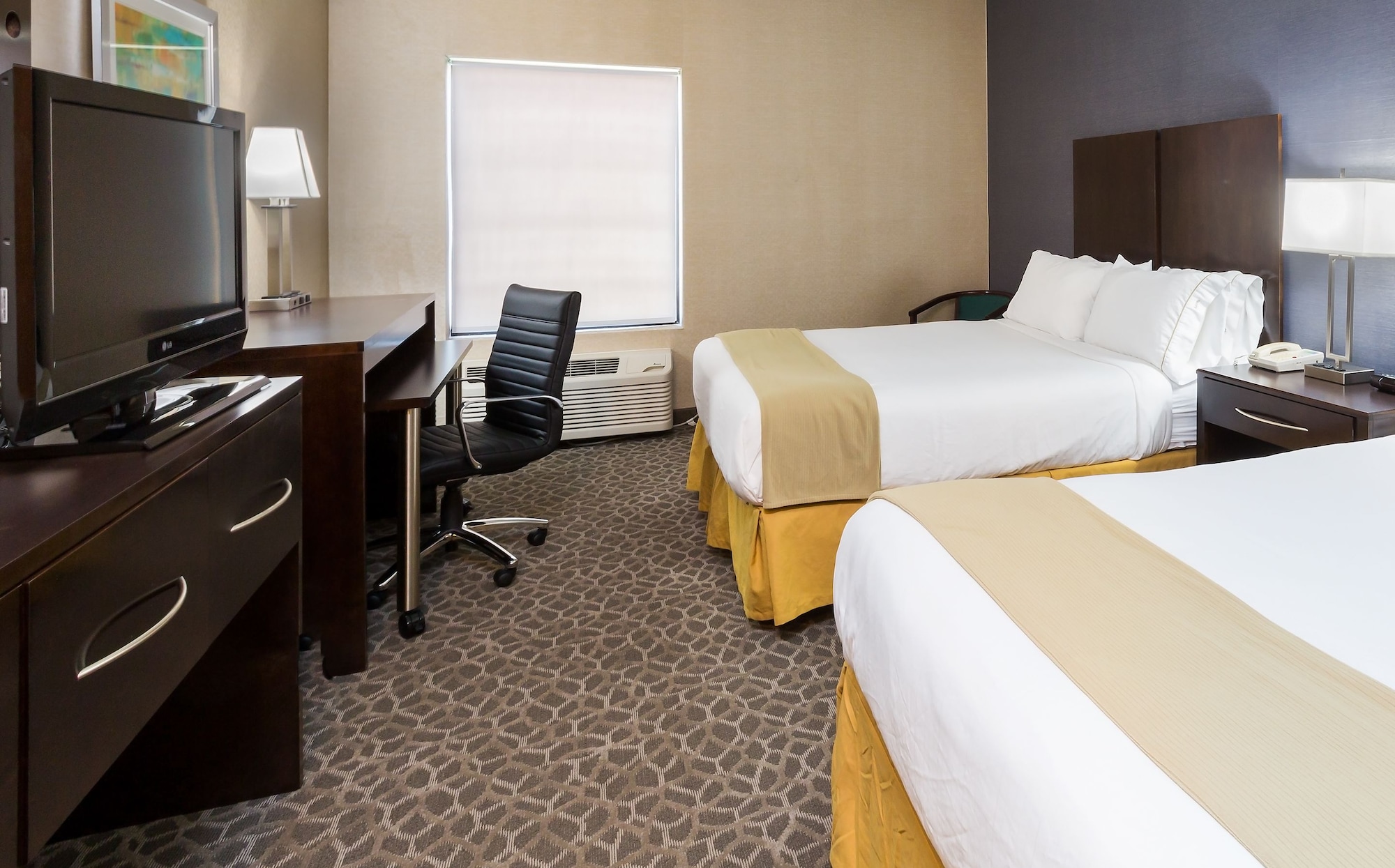 holiday inn express and suites burlington mount ho