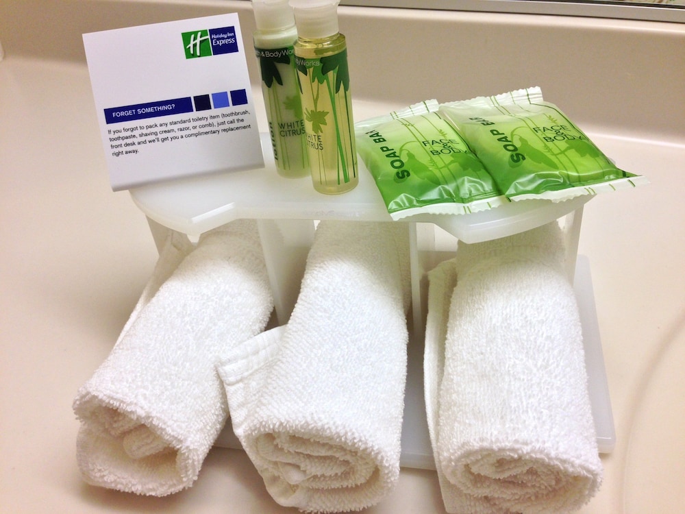 holiday inn express and suites burlington mount ho