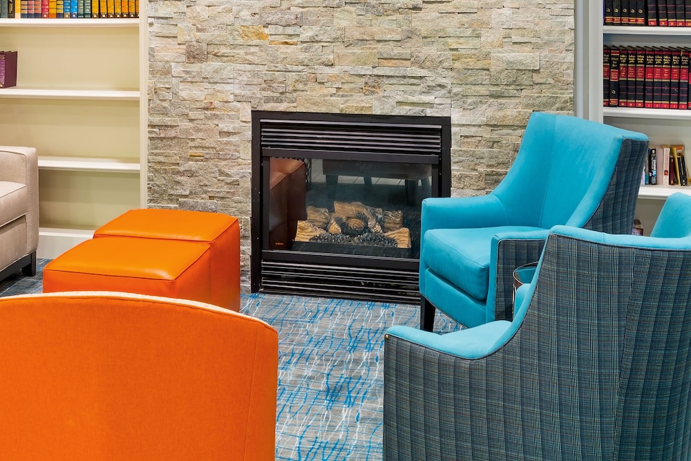 holiday inn express and suites burlington mount ho