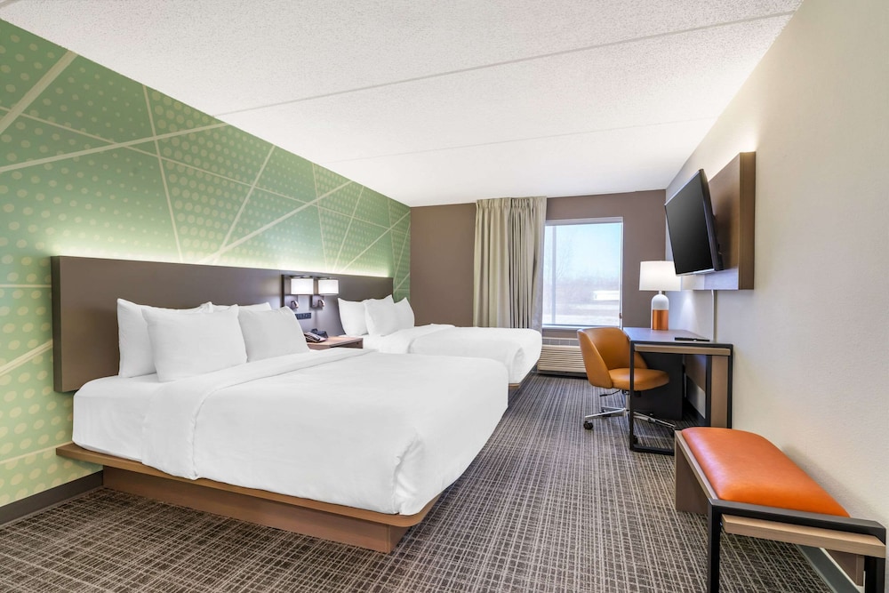 comfort inn and suites