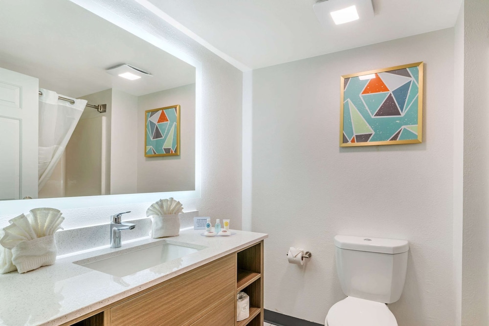 comfort inn and suites