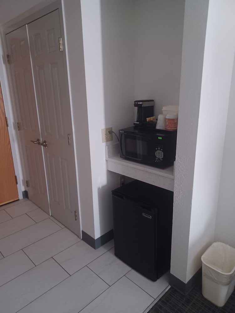 comfort inn and suites