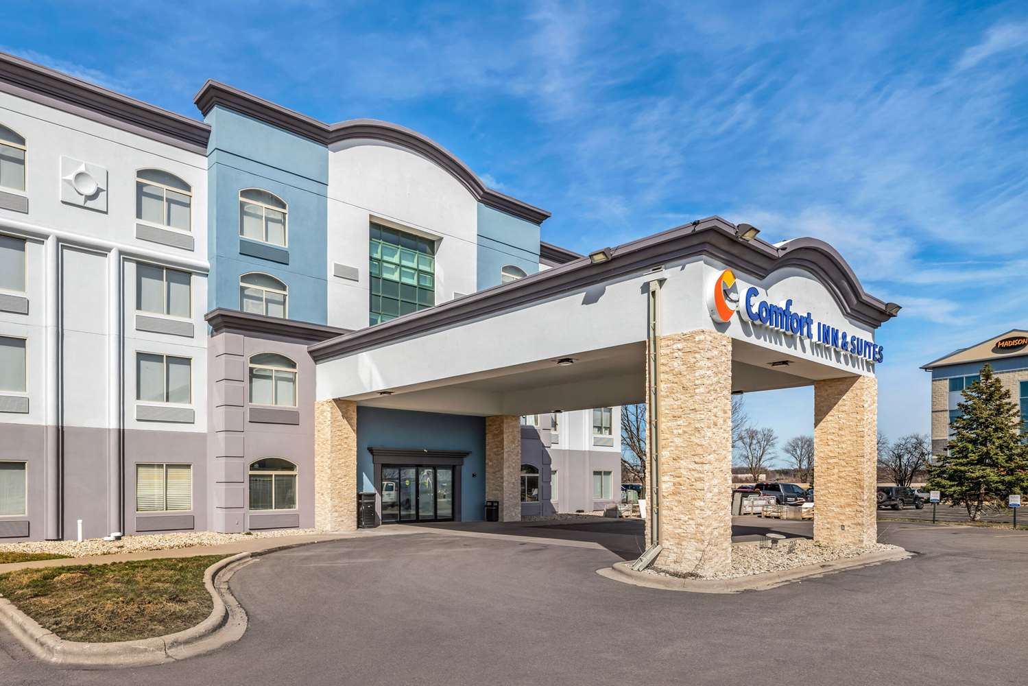 comfort inn and suites