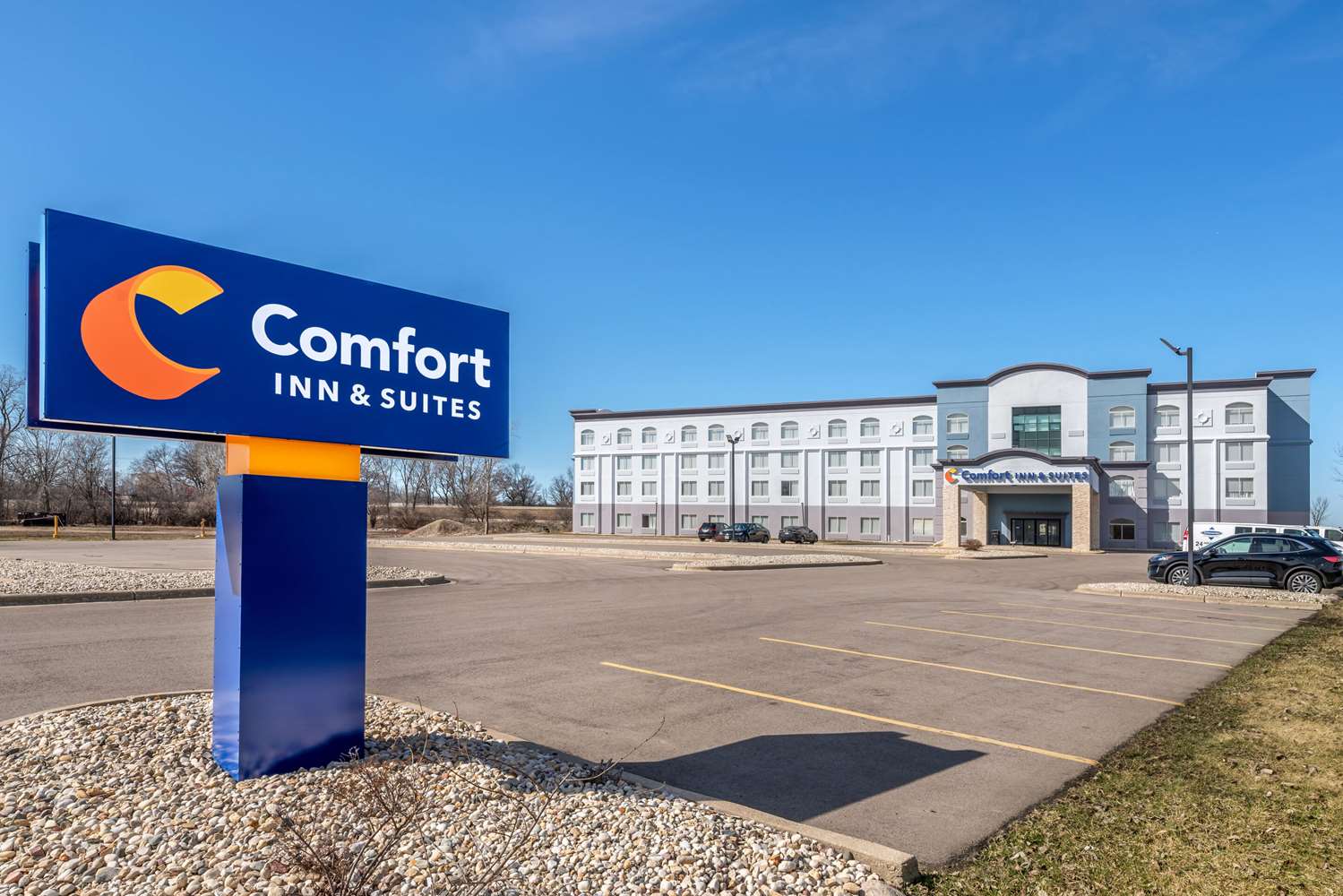 comfort inn and suites