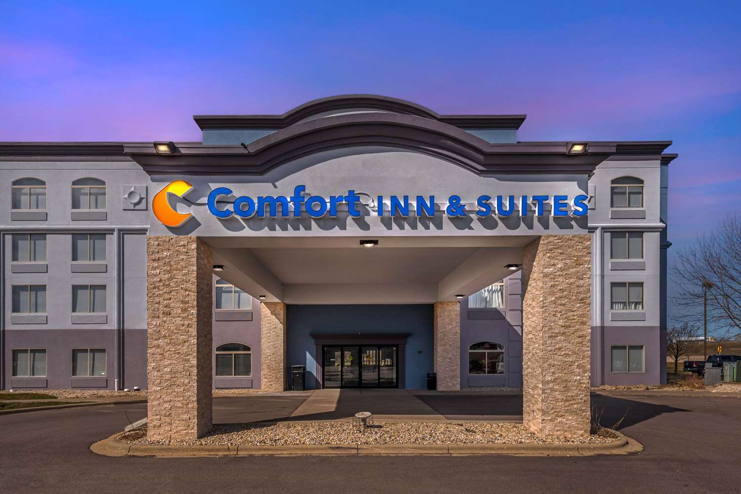 comfort inn and suites