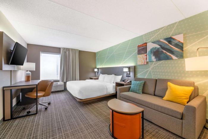comfort inn and suites
