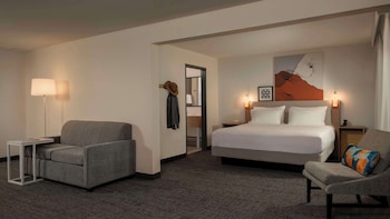 spark by hilton houston bush intercontinental airport