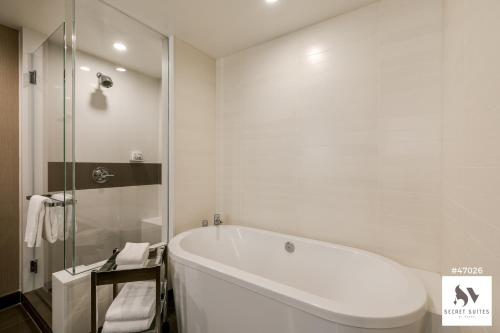 secret suites at vdara