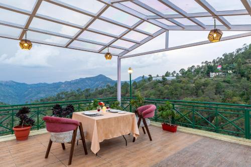 Country Inn Maple Resort,Chail,4 star