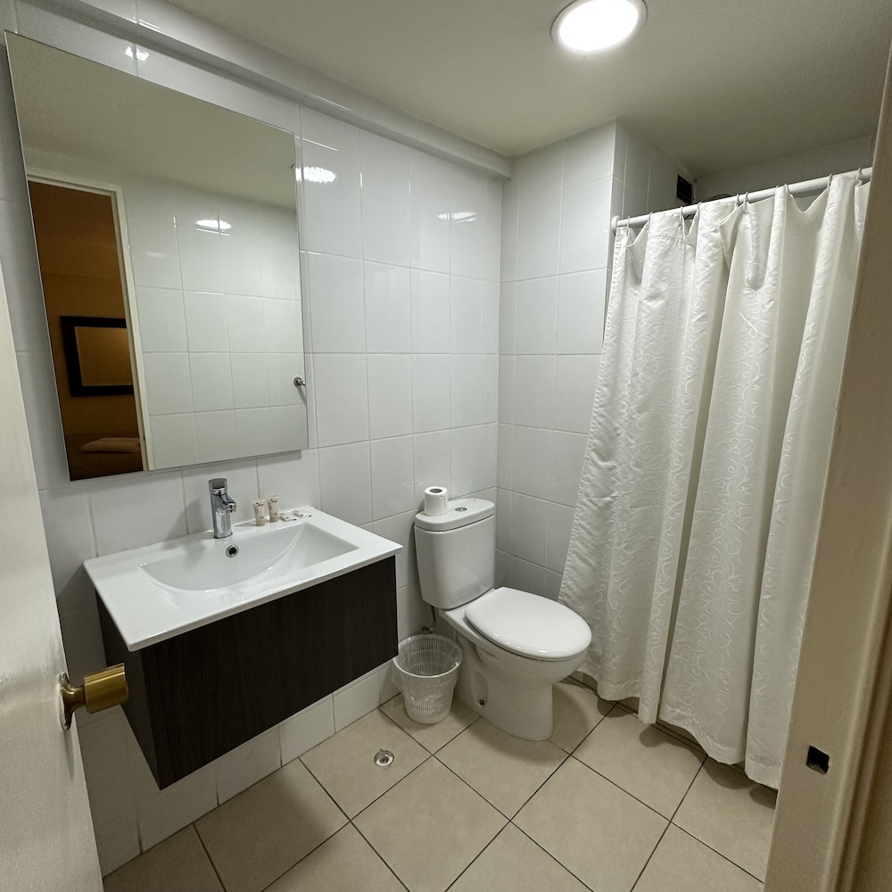 red hotel centric santiago