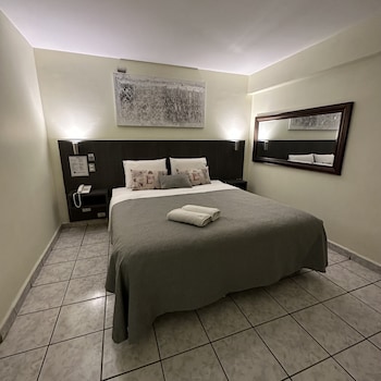 red hotel centric santiago