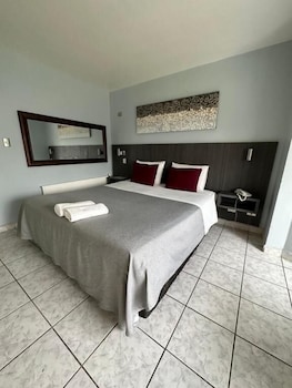 red hotel centric santiago