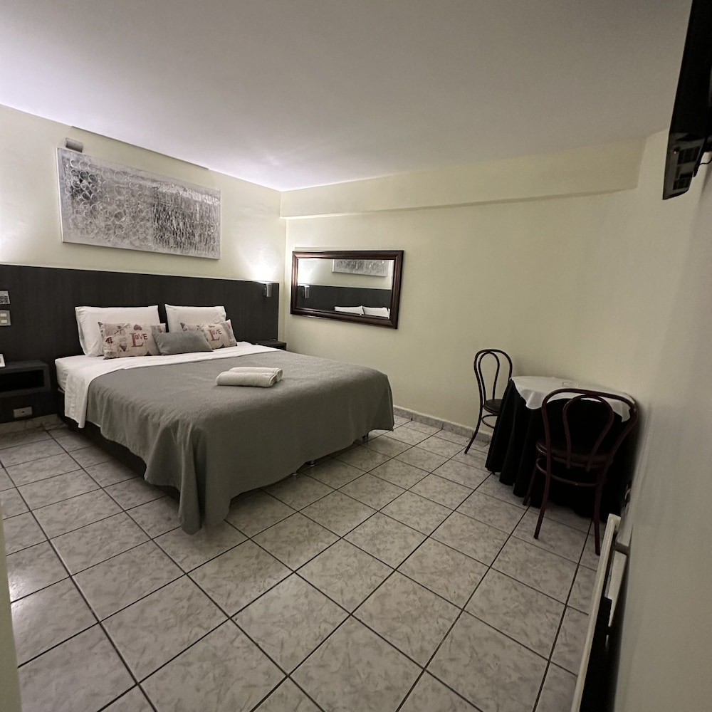 red hotel centric santiago