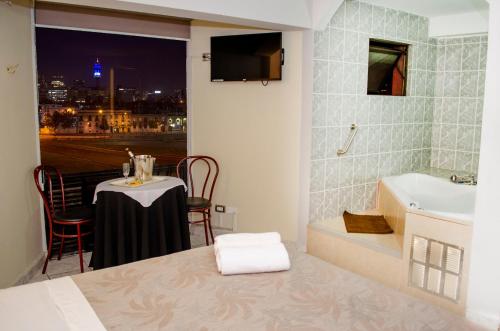 red hotel centric santiago