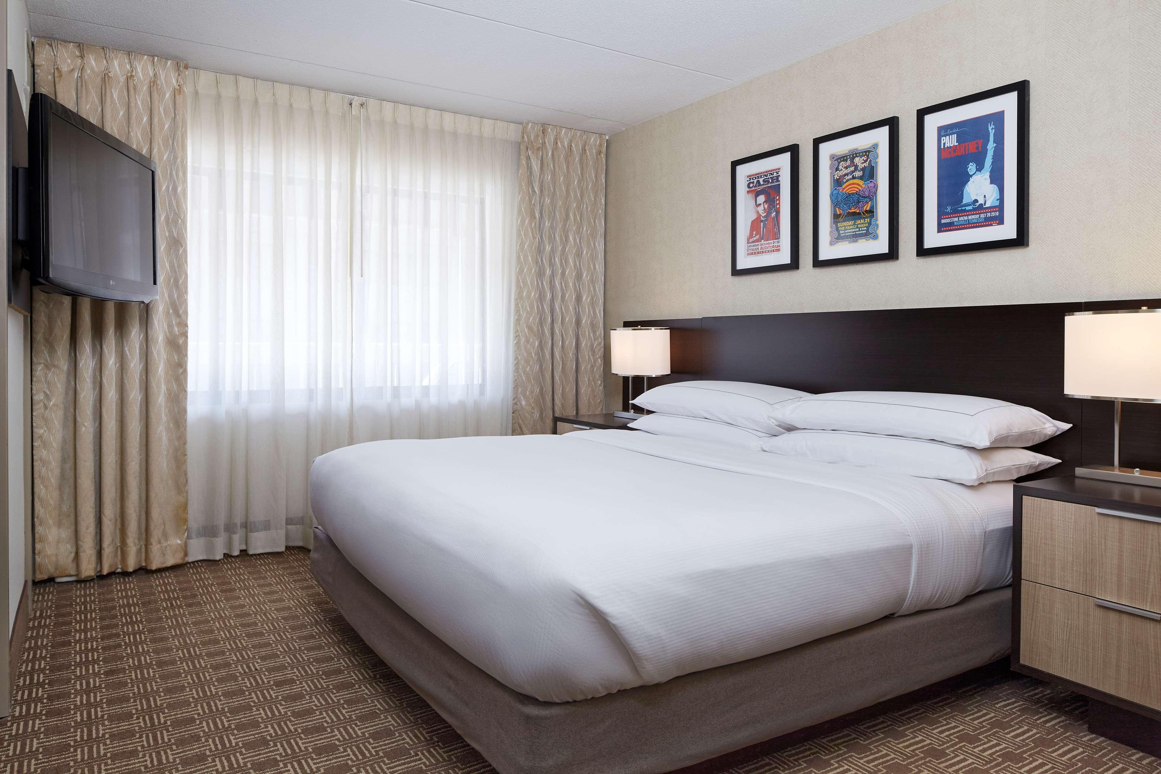 doubletree suites by hilton nashville airport