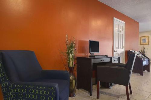 super 8 by wyndham prestonsburg