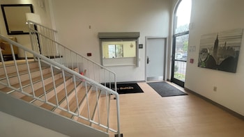 Sonesta Simply Suites Memphis,Germantown>>Downtown Memphis,2 star