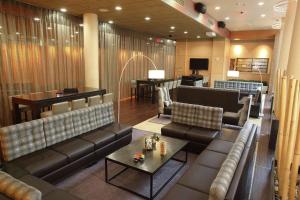 the verve hotel boston natick tapestry collection by hilton