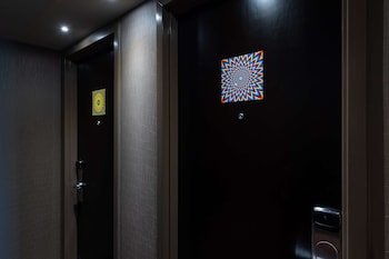 the verve hotel boston natick tapestry collection by hilton