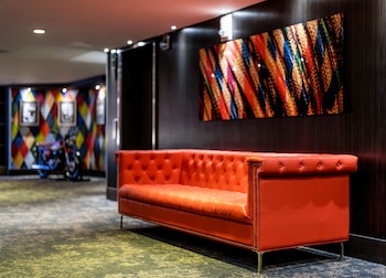 the verve hotel boston natick tapestry collection by hilton
