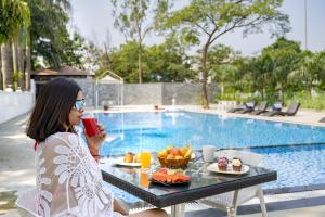 Sterling Stolen Heaven Lonavala,Malavli>>Lonavala,3 star