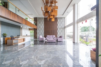 hylife hotel and convention