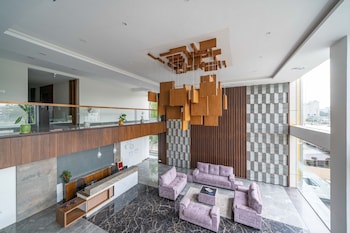hylife hotel and convention