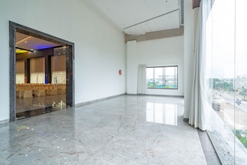 hylife hotel and convention