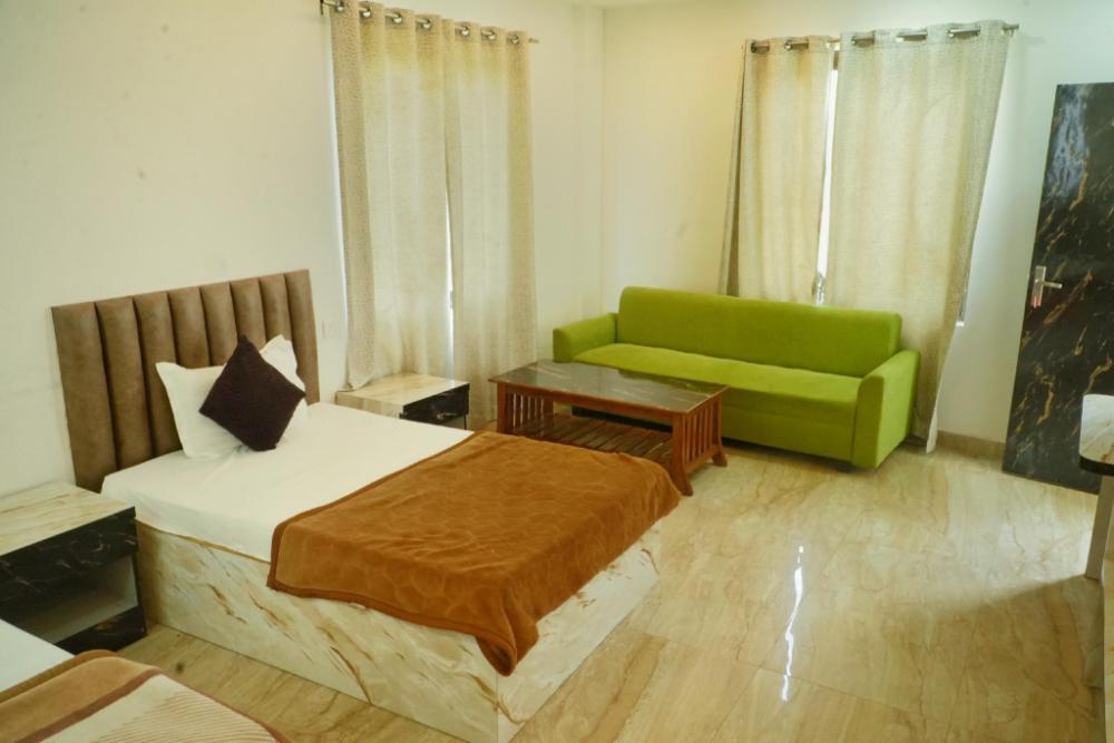 hotel satyam and restaurant