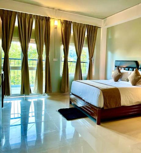 La Colline Resort,Kohima>>Dimapur,4 star