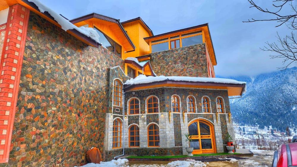 walnut creek pahalgam