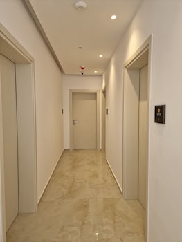 monel hotel