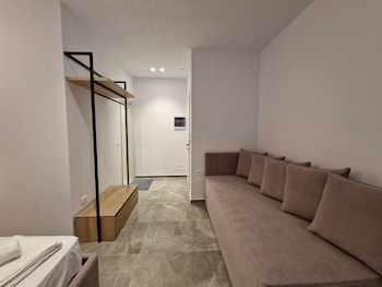 monel hotel