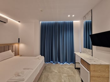 monel hotel